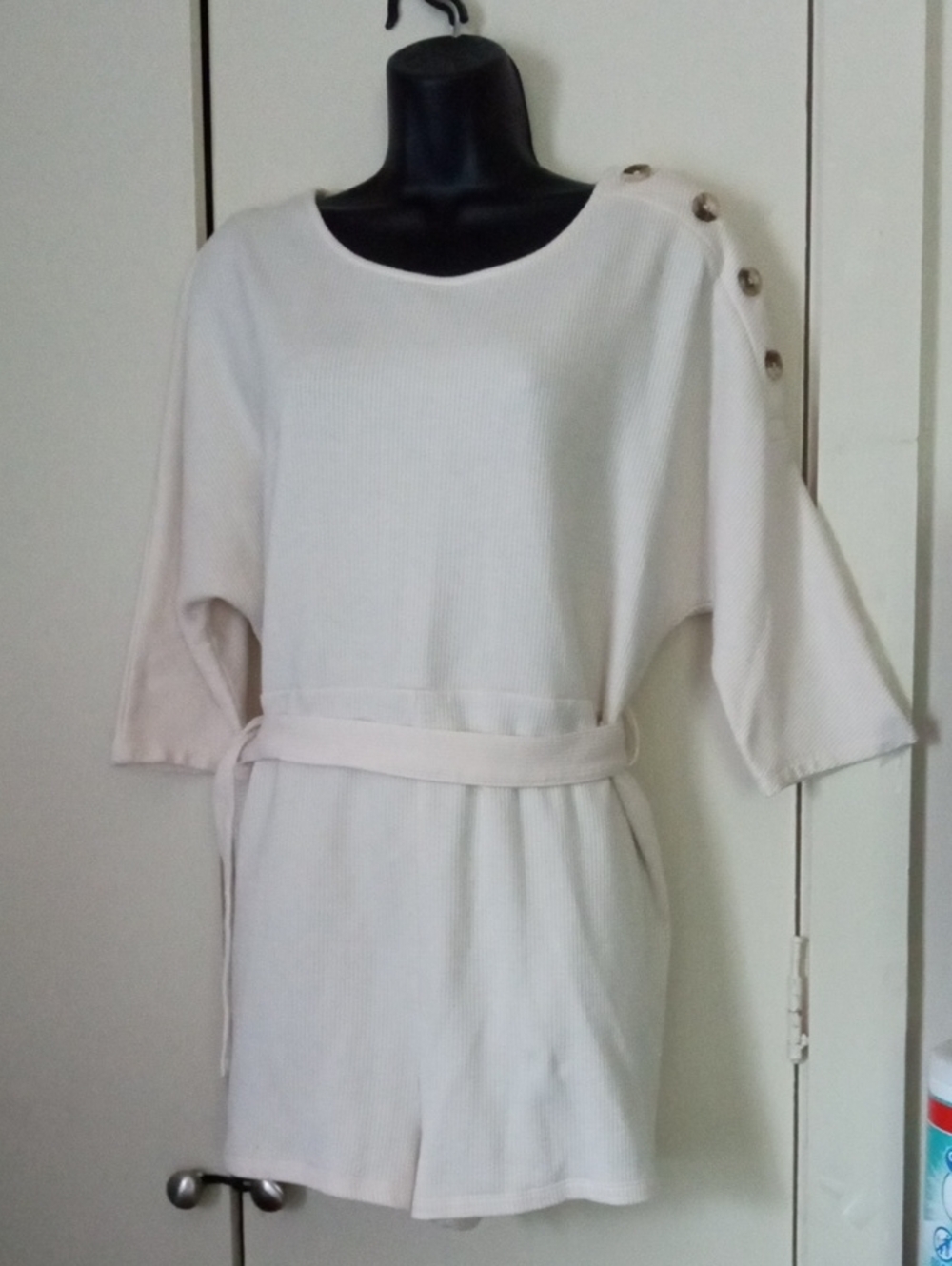 Zulu & Zephyr Ivory Knit Romper with Button Shoulder Cotton Blend Size Medium